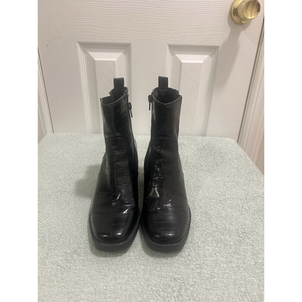 Bleecker & Bond Black Croc Embossed Block Heel Ankle Boots 6.5